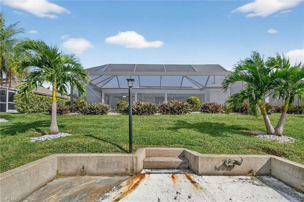 2030 25th Ter, Cape Coral, FL 33904-38