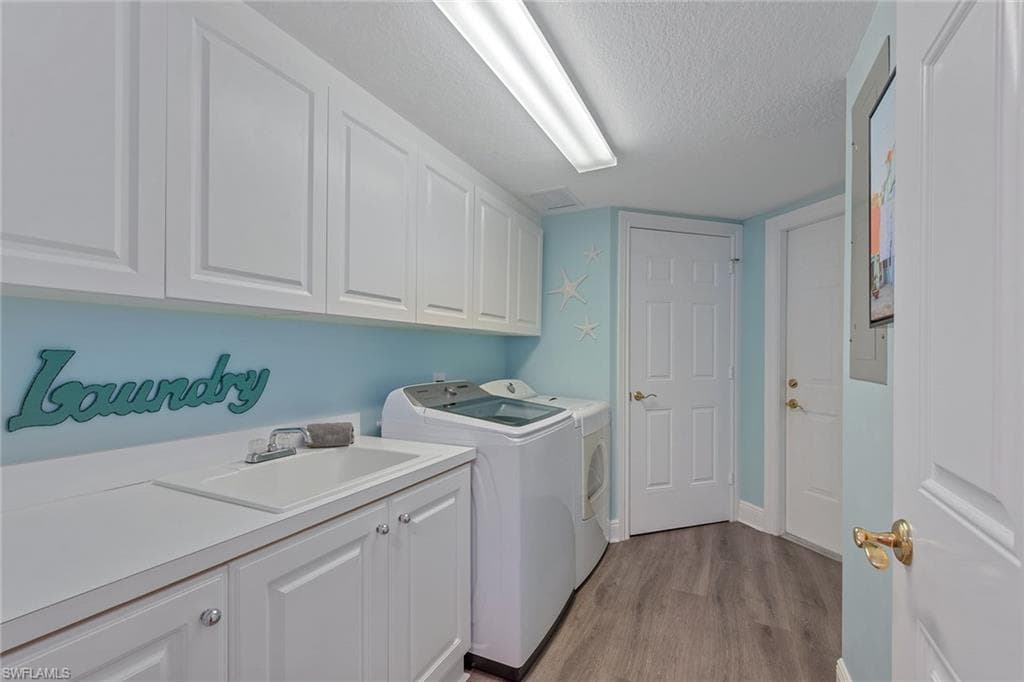 9134 Cherry Oaks Ln 102, Naples, FL 34114-23