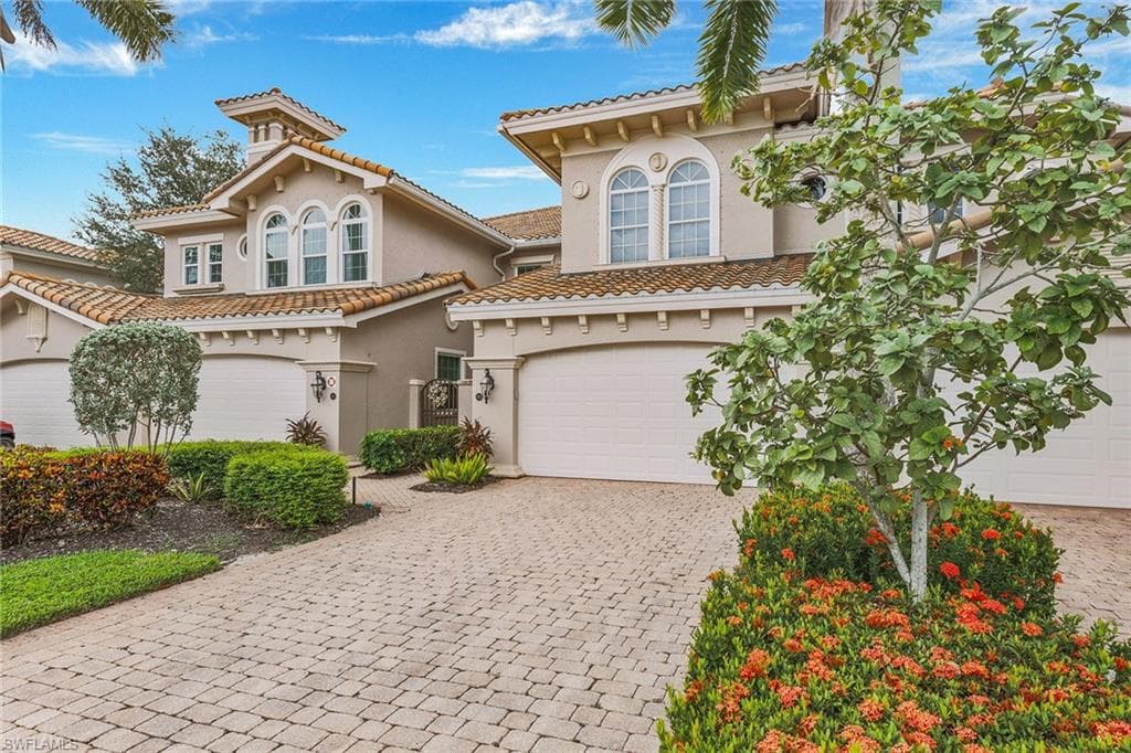 9134 Cherry Oaks Ln 102, Naples, FL 34114-26