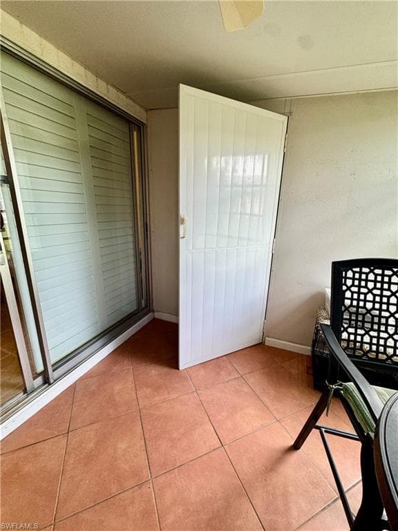 5709 Harbour Club Rd, Fort Myers, FL 33919-22