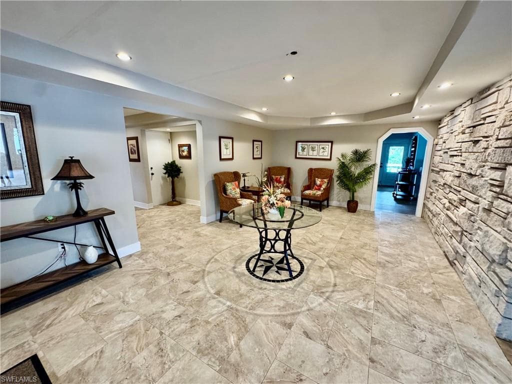 5709 Harbour Club Rd, Fort Myers, FL 33919-26