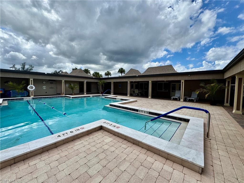 5709 Harbour Club Rd, Fort Myers, FL 33919-35