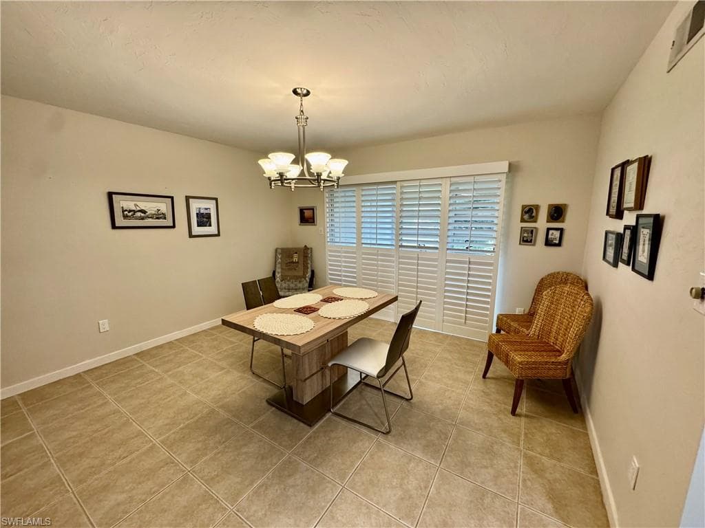 5709 Harbour Club Rd, Fort Myers, FL 33919-6