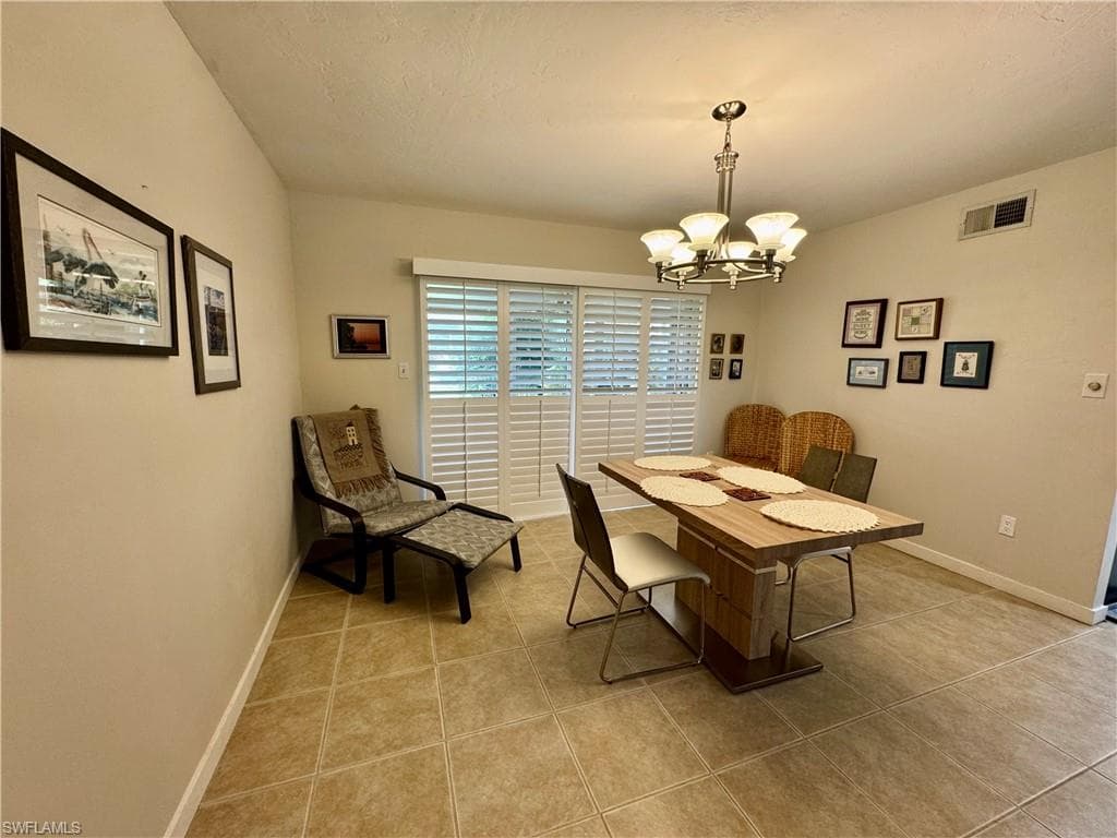5709 Harbour Club Rd, Fort Myers, FL 33919-7