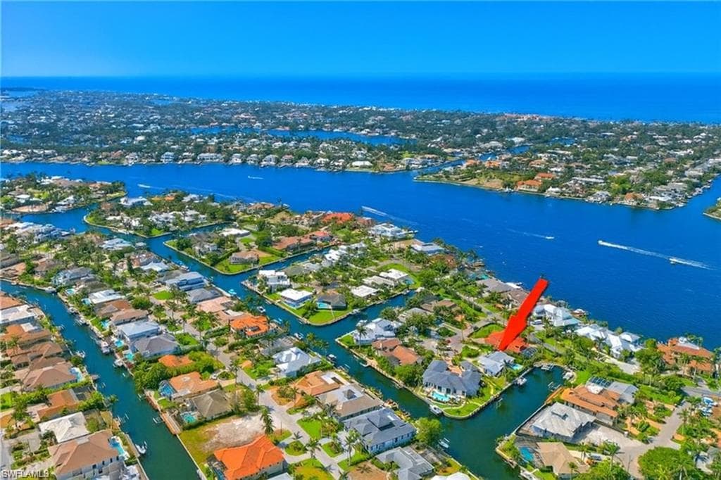 1250 Tuna Ct, Naples, FL 34102-30