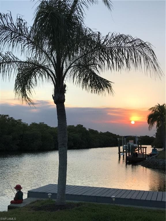 1277 Grand Canal Dr, Naples, FL 34110-31