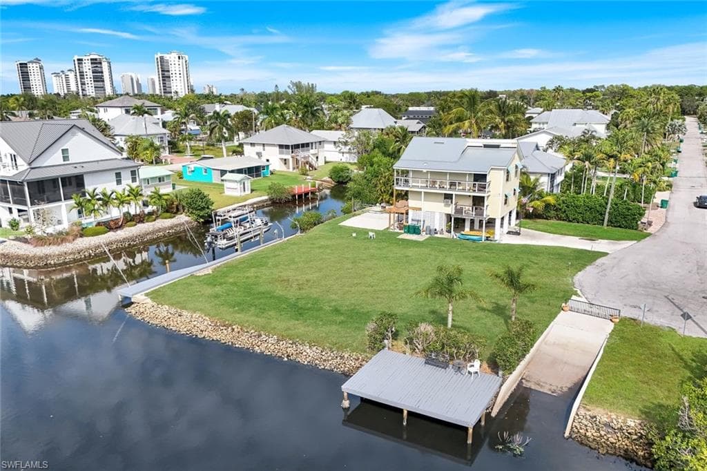 1277 Grand Canal Dr, Naples, FL 34110-7