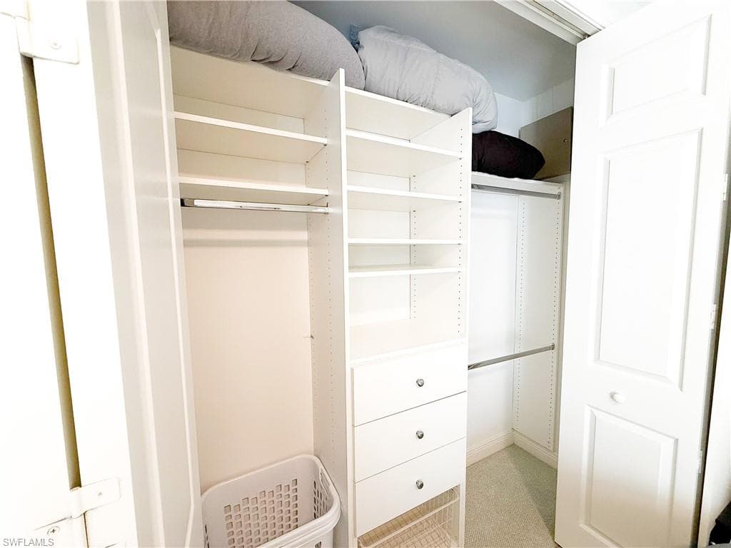 516 Eagle Creek Dr, Naples, FL 34113-21