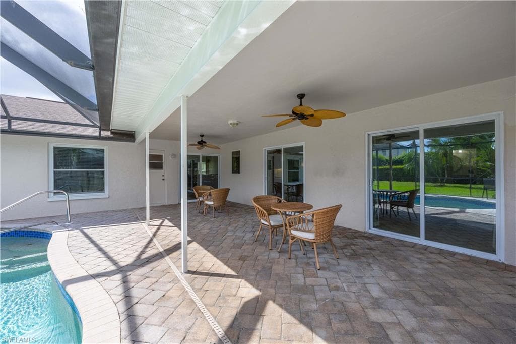 10381 Regent Cir, Naples, FL 34109-21