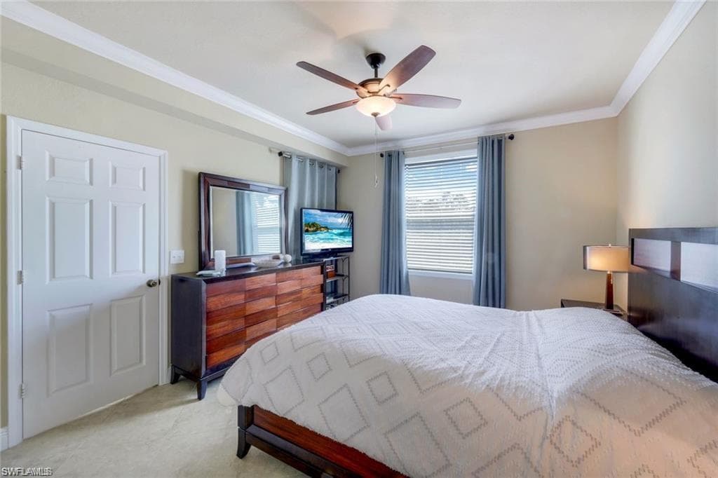 3250 Cypress Glen Way 404, Naples, FL 34109-17