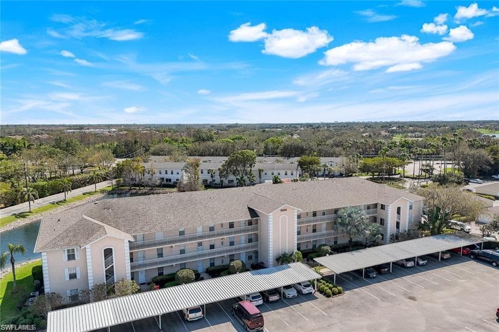 3250 Cypress Glen Way 404, Naples, FL 34109-26