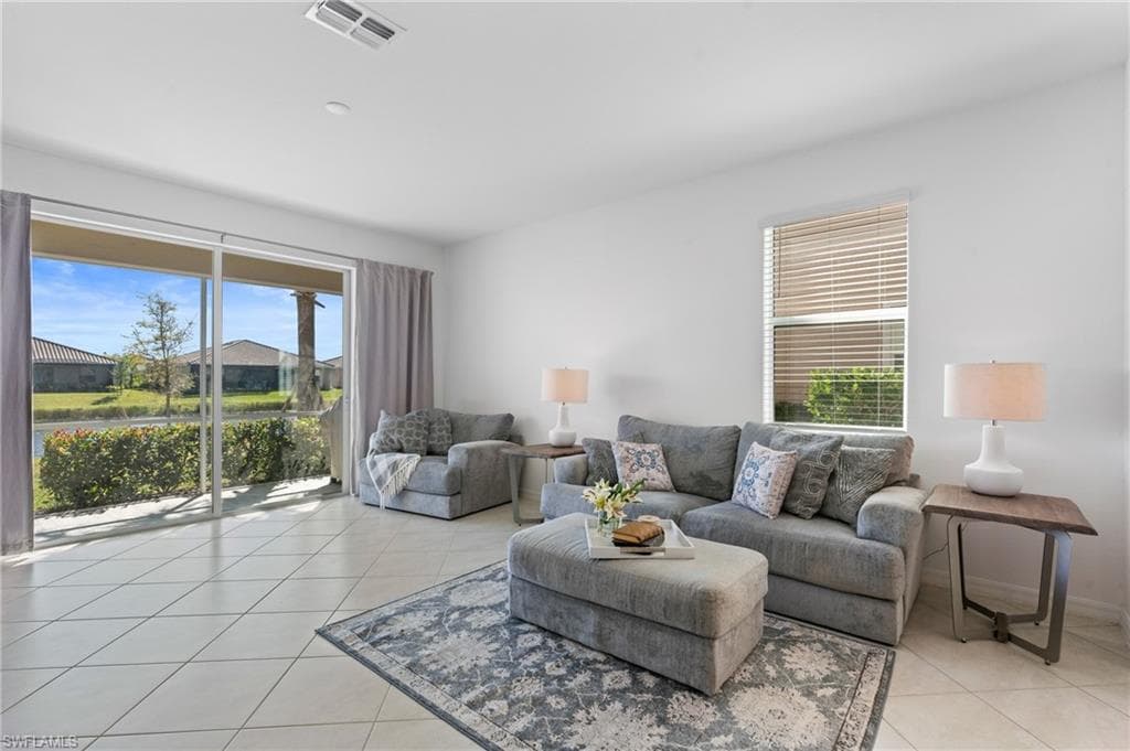 2850 Blossom Way, Naples, FL 34120-8