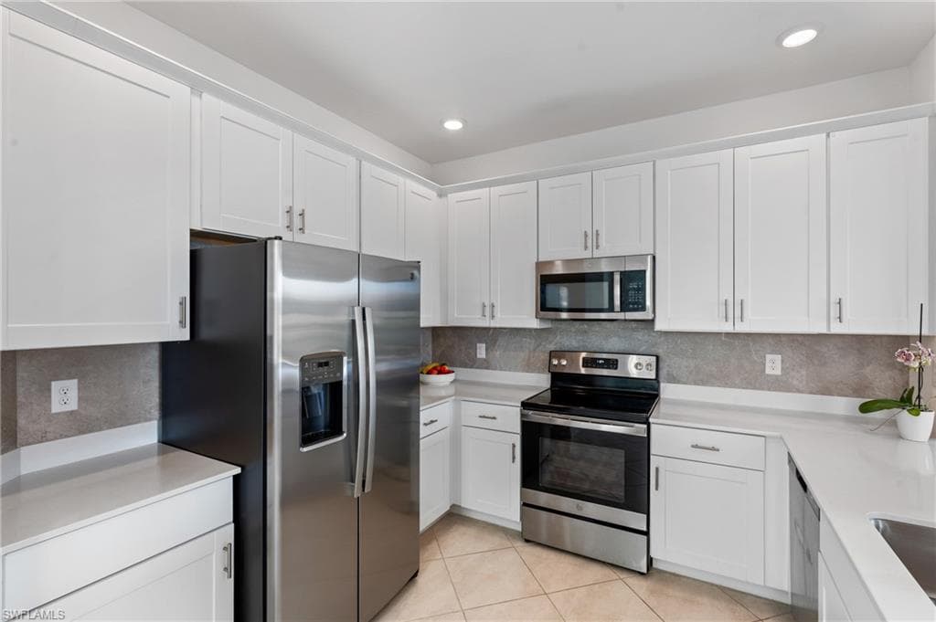 2850 Blossom Way, Naples, FL 34120-16