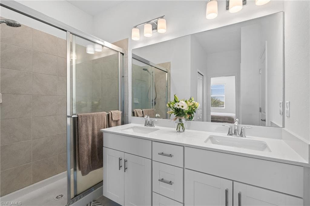 2850 Blossom Way, Naples, FL 34120-20