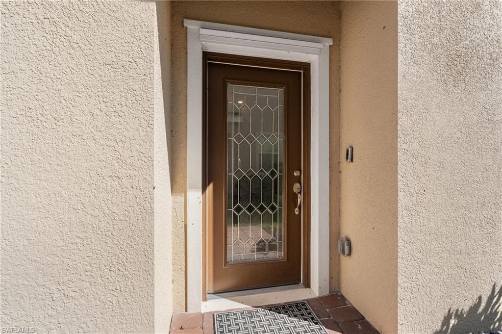 2850 Blossom Way, Naples, FL 34120-4