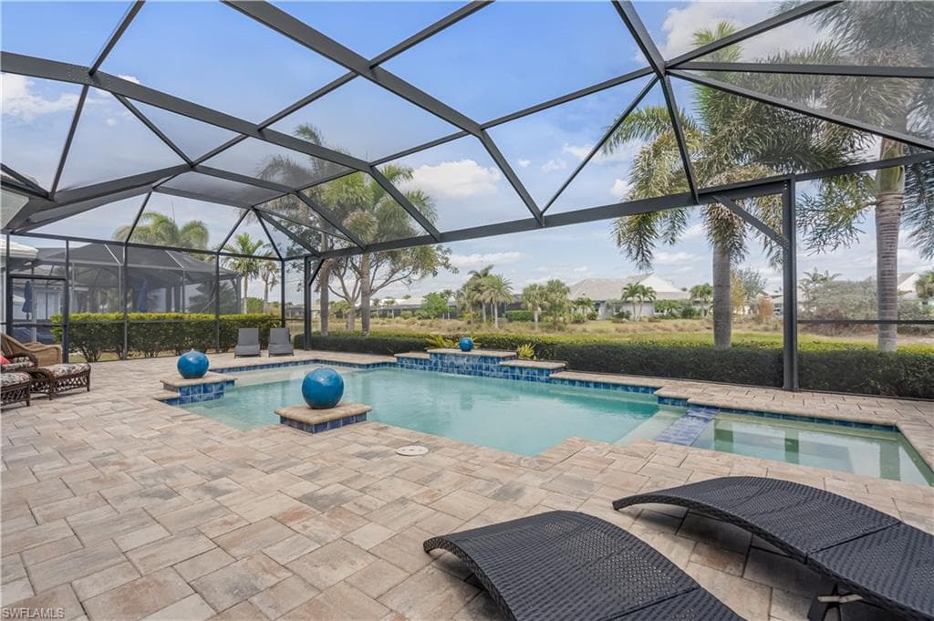 6424 Pembroke Way, Naples, FL 34113-22
