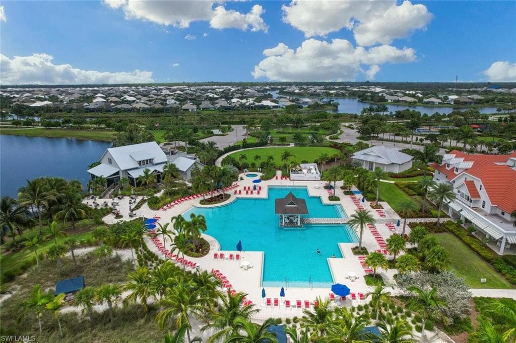 6424 Pembroke Way, Naples, FL 34113-30