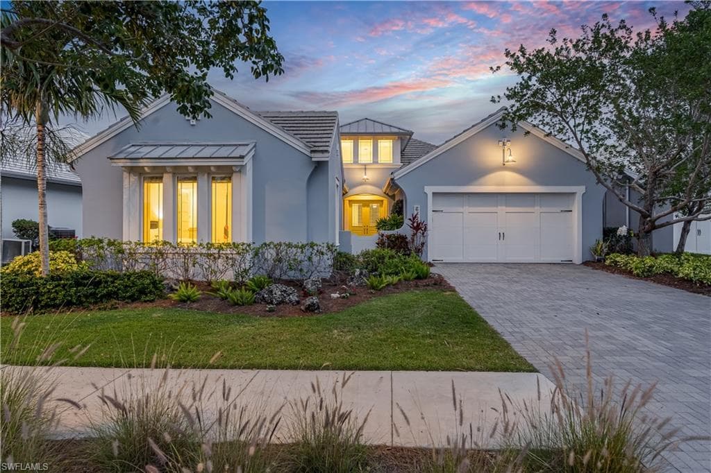 6424 Pembroke Way, Naples, FL 34113-2