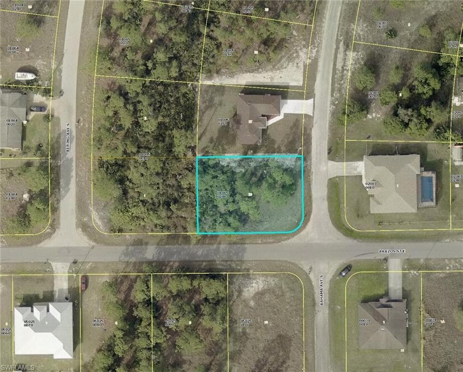 734 Bahama Ave S, Lehigh Acres, FL 33974-2