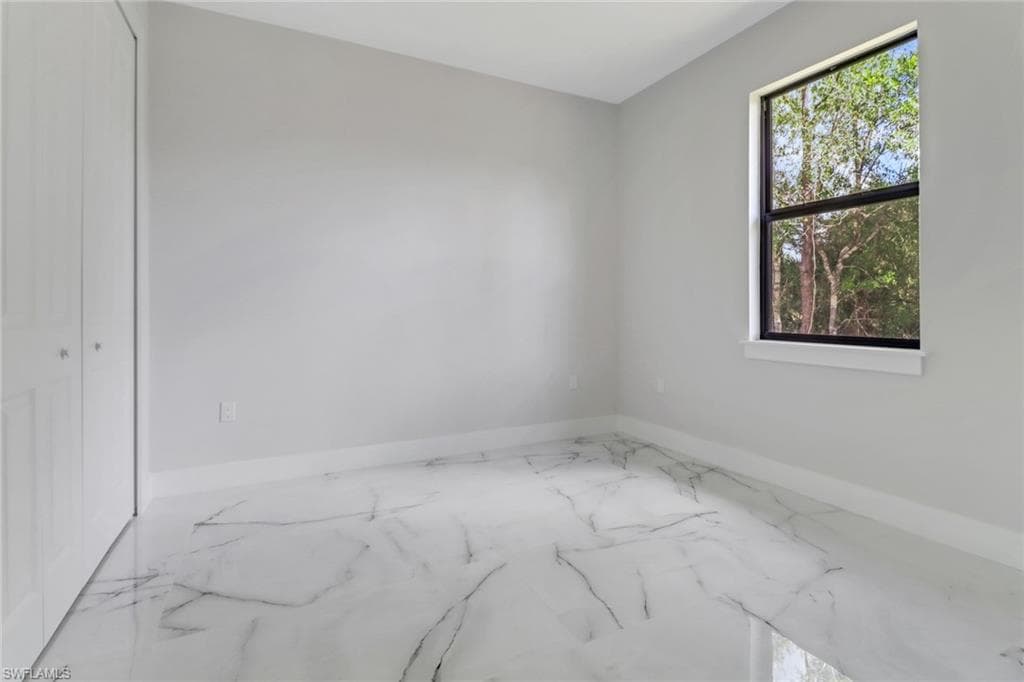 2741 39th Ave NE, Naples, FL 34120-16