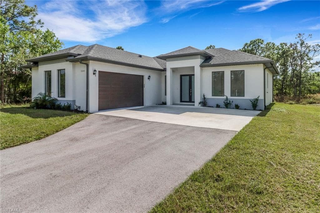 2741 39th Ave NE, Naples, FL 34120-2