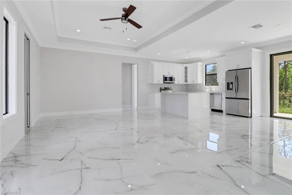 2741 39th Ave NE, Naples, FL 34120-6