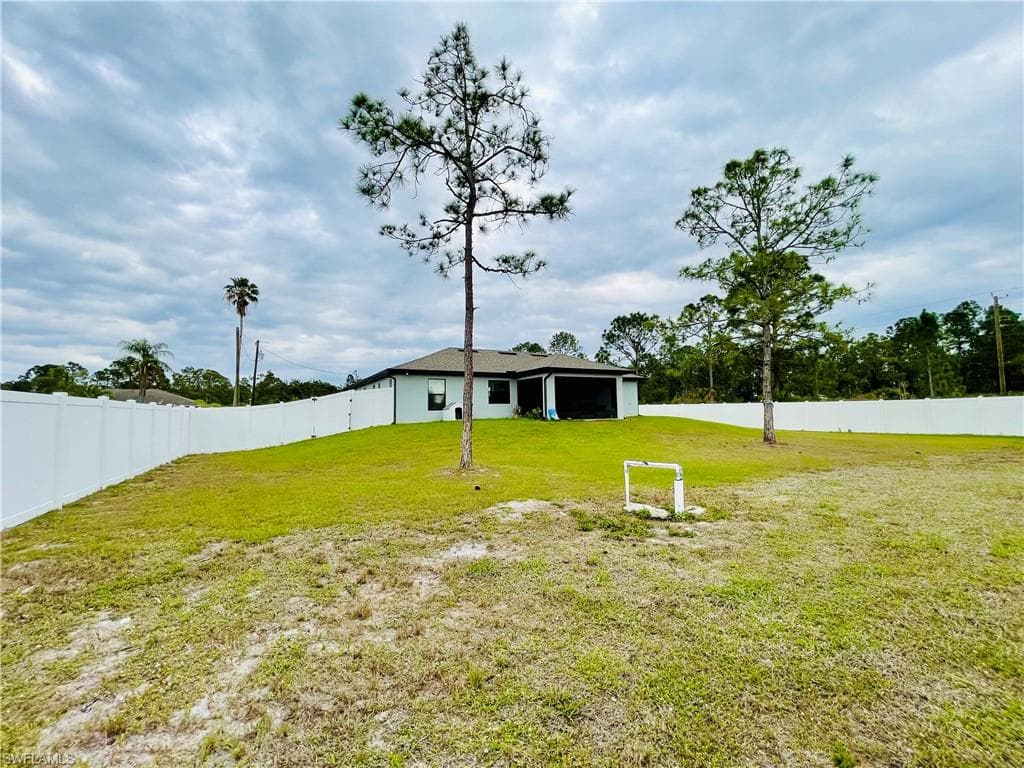 1703 Edison Ave, Lehigh Acres, FL 33972-41
