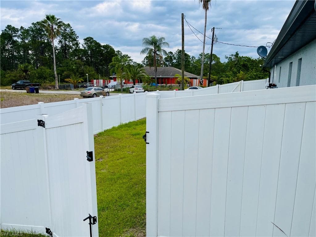1703 Edison Ave, Lehigh Acres, FL 33972-42