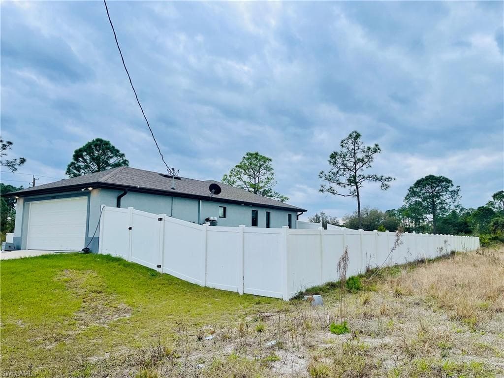 1703 Edison Ave, Lehigh Acres, FL 33972-7