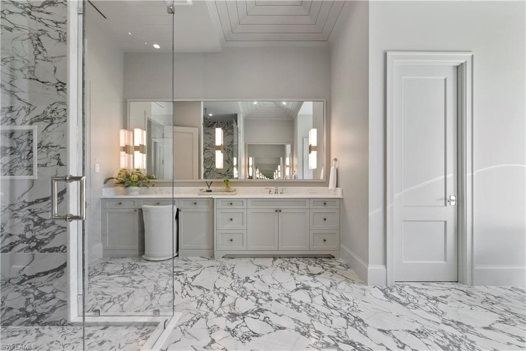 285 Central Ave, Naples, FL 34102-19