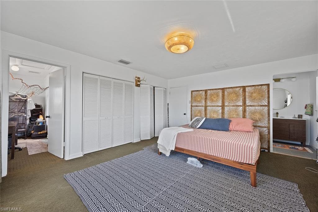 10602 Vanderbilt Dr, Naples, FL 34108-36