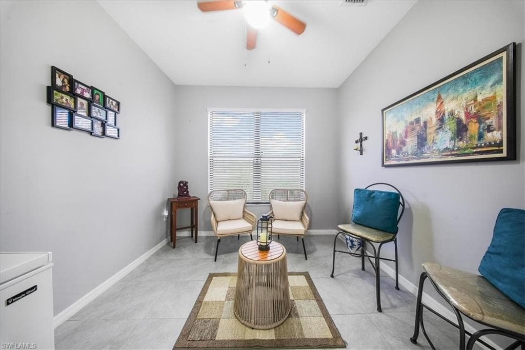 8805 Madrid Cir, Naples, FL 34104-10