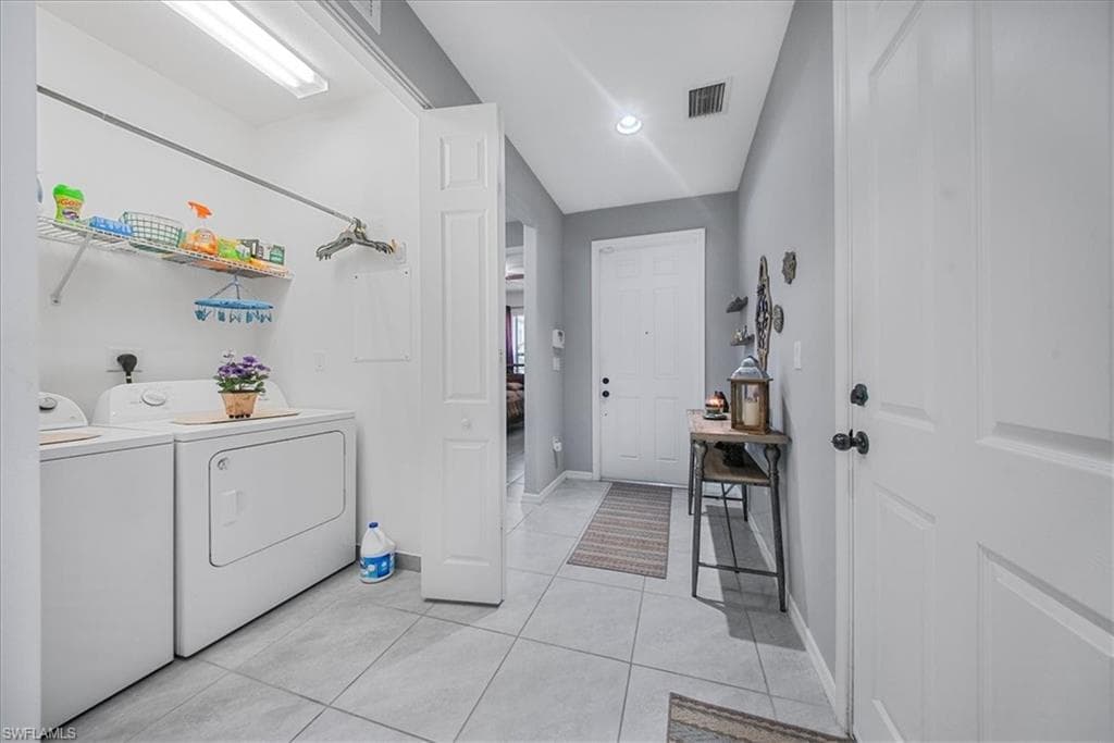 8805 Madrid Cir, Naples, FL 34104-22