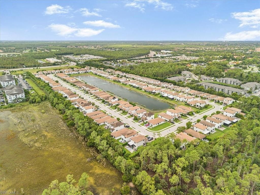 8805 Madrid Cir, Naples, FL 34104-7