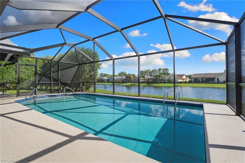 3424 Anton Ct, Naples, FL 34109-27