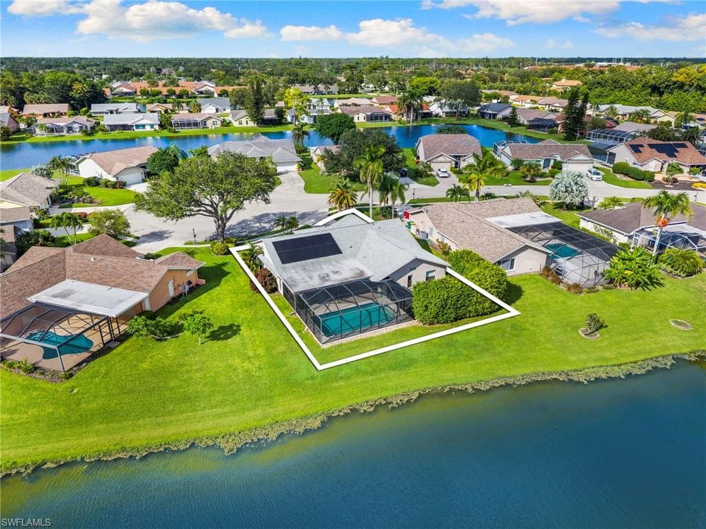 3424 Anton Ct, Naples, FL 34109-32