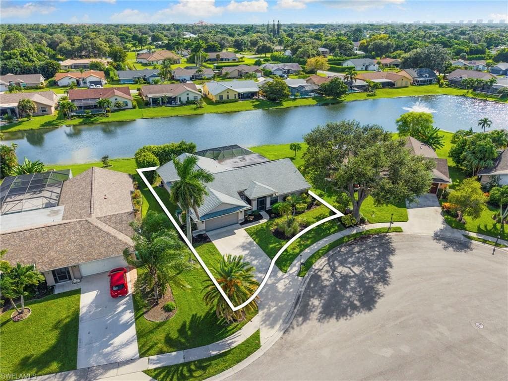 3424 Anton Ct, Naples, FL 34109-34
