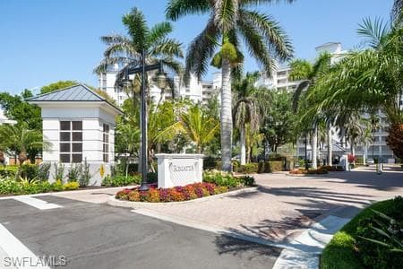 410 Flagship Dr 806, Naples, FL 34108-30