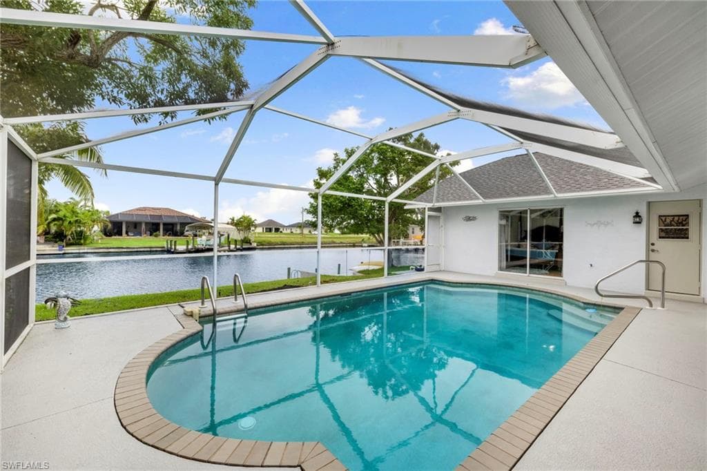 726 37th Pl, Cape Coral, FL 33993-35