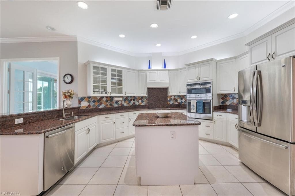 9974 Boca Ave N, Naples, FL 34109-13
