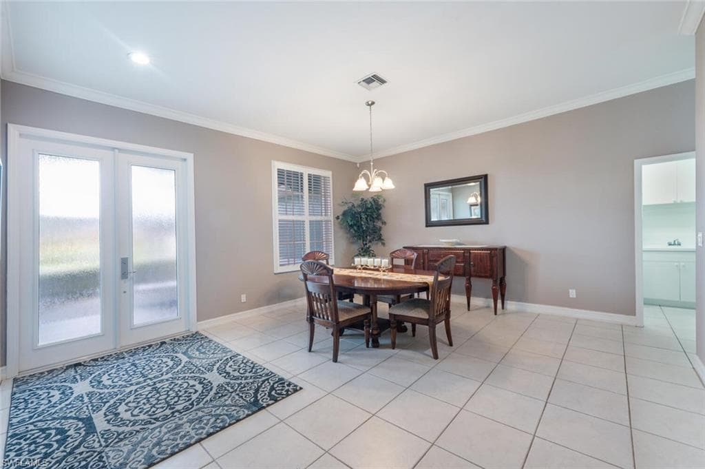9974 Boca Ave N, Naples, FL 34109-7