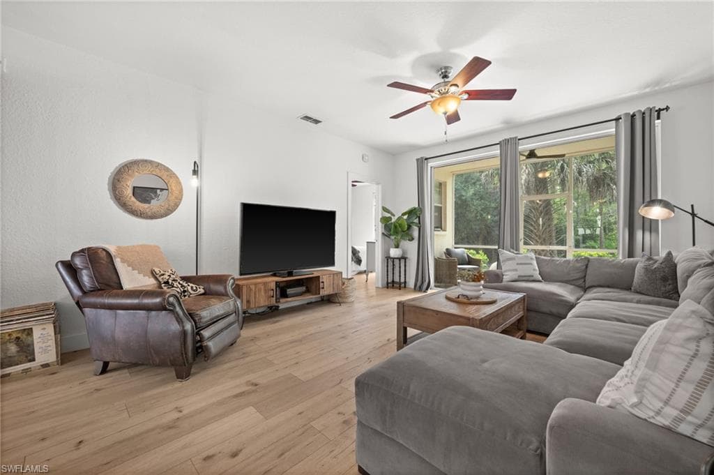 3235 Cypress Glen Way 307, Naples, FL 34109-14