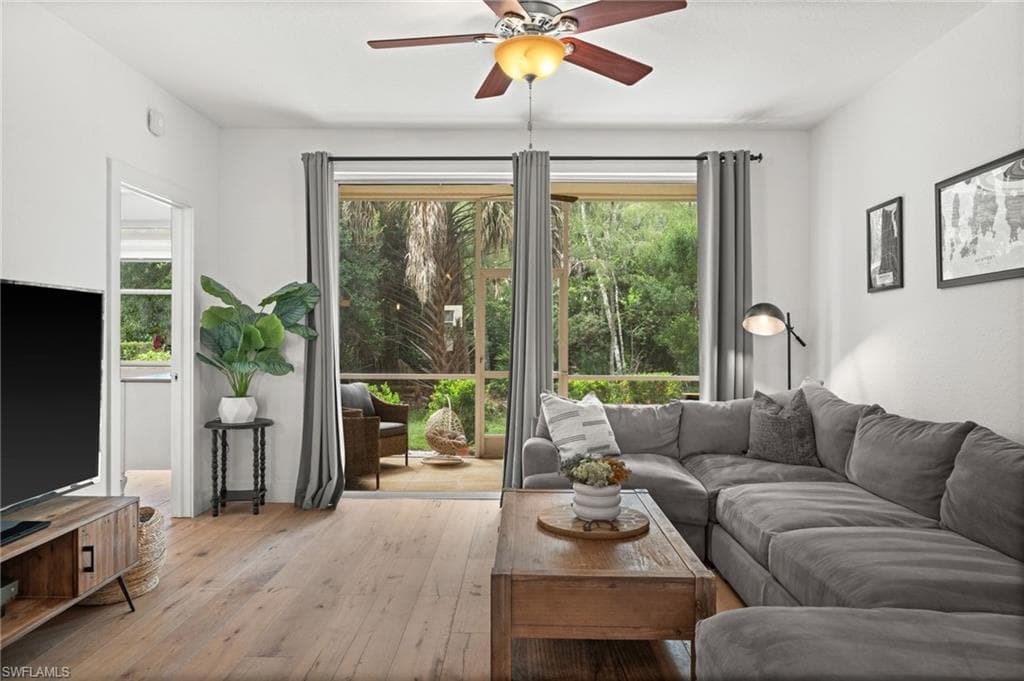 3235 Cypress Glen Way 307, Naples, FL 34109-15