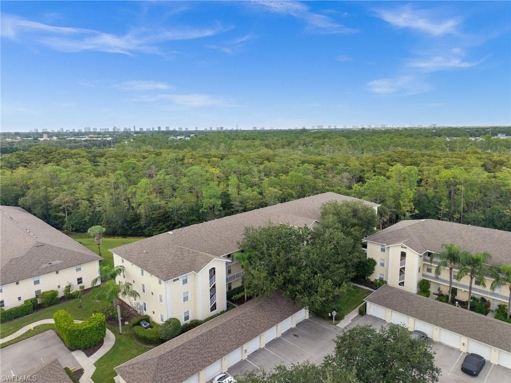 3235 Cypress Glen Way 307, Naples, FL 34109-34