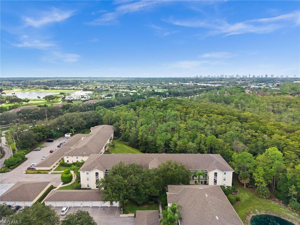 3235 Cypress Glen Way 307, Naples, FL 34109-36