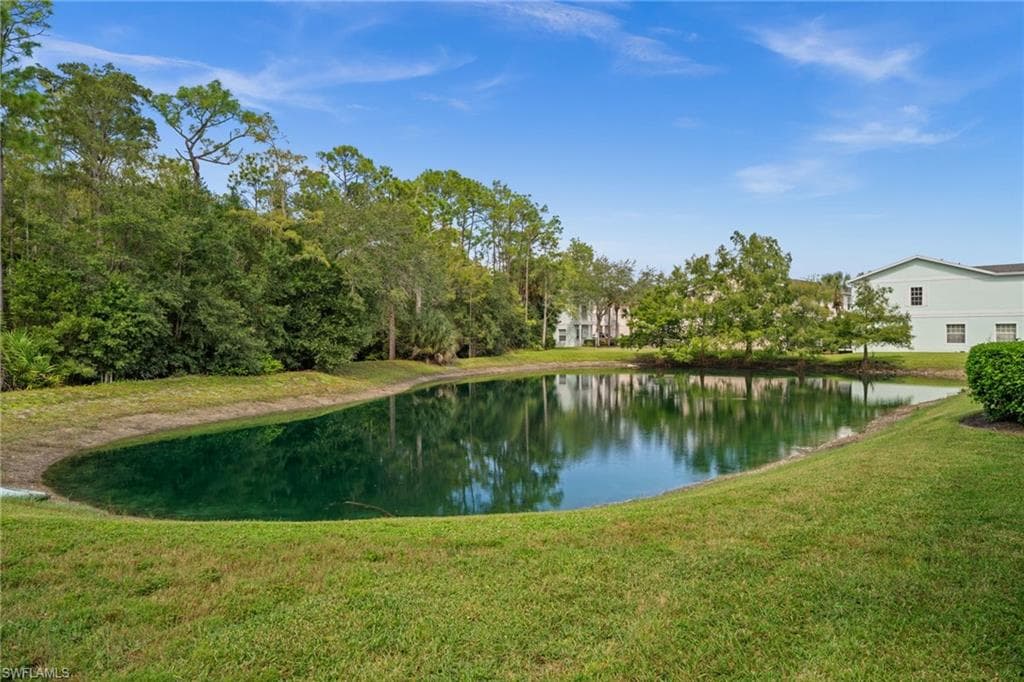 3235 Cypress Glen Way 307, Naples, FL 34109-45