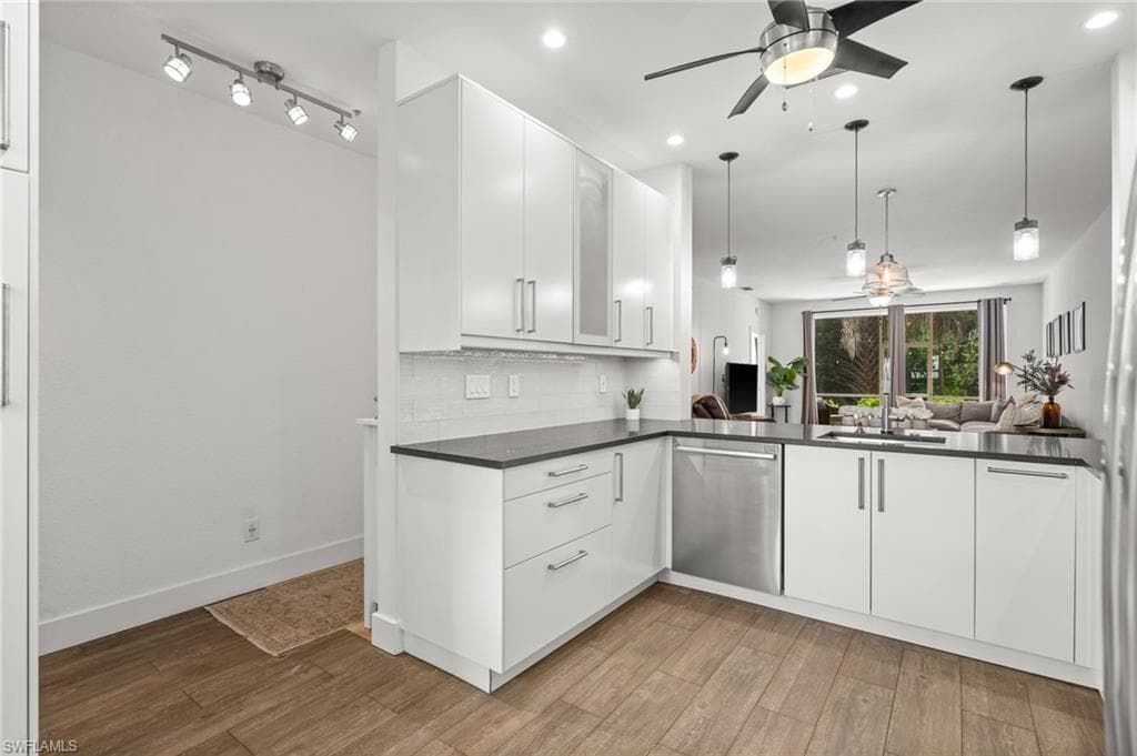 3235 Cypress Glen Way 307, Naples, FL 34109-7