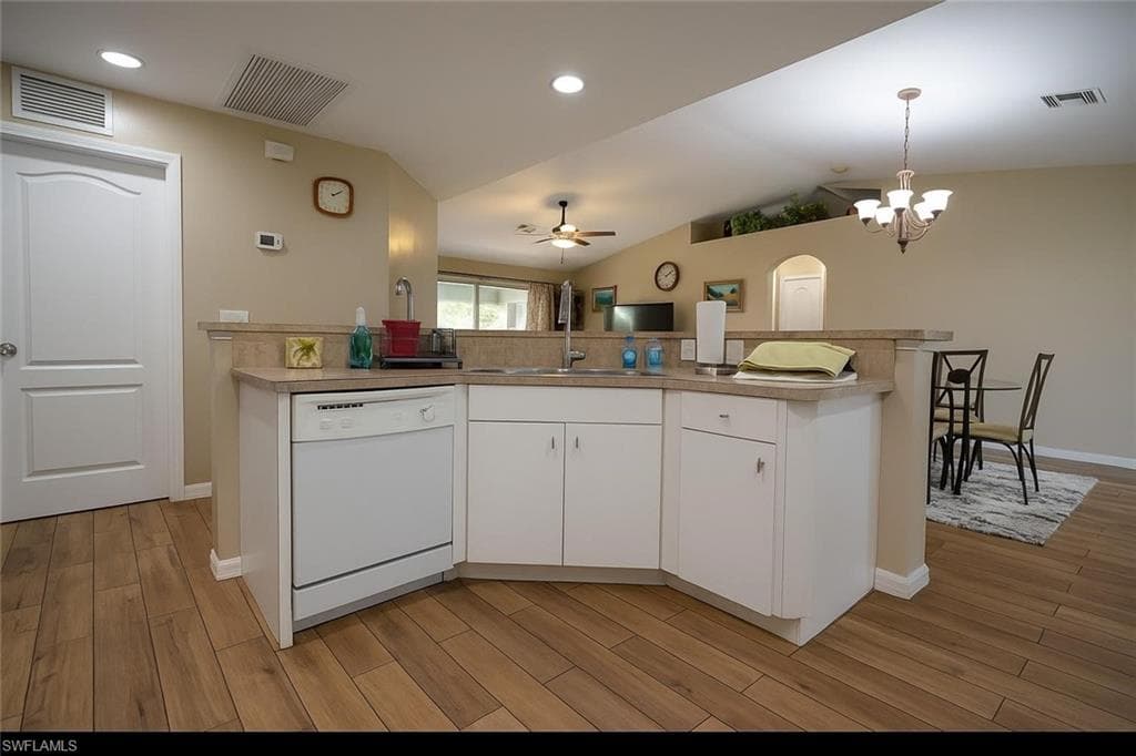 3615 20th St SW, Lehigh Acres, FL 33976-15