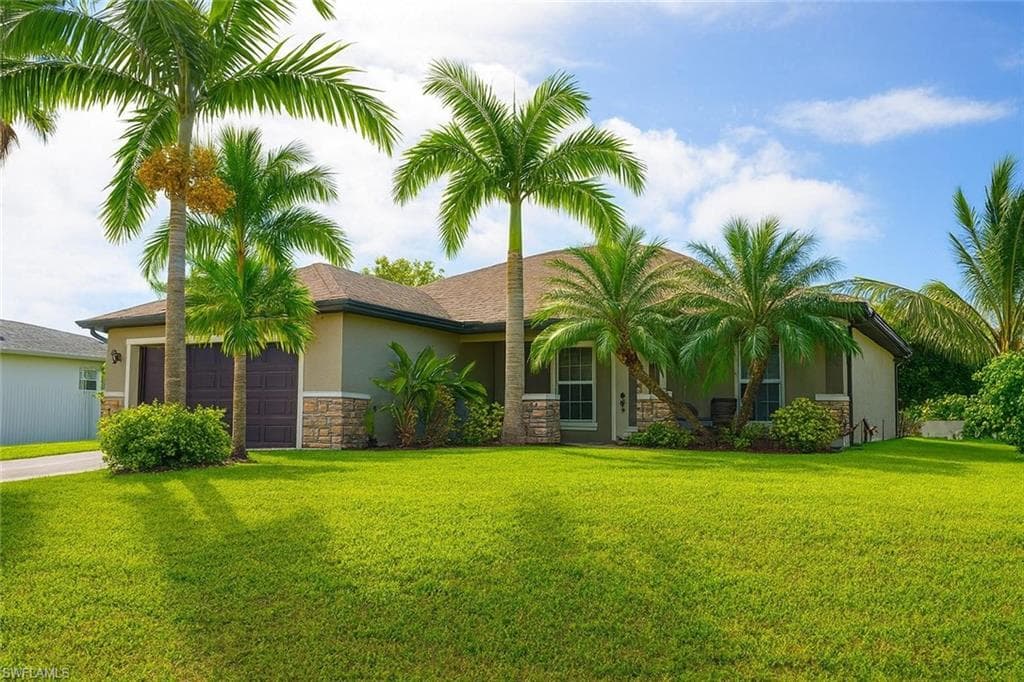 3615 20th St SW, Lehigh Acres, FL 33976-1