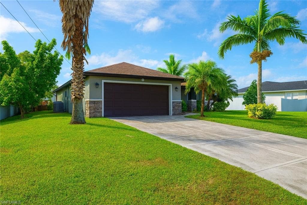 3615 20th St SW, Lehigh Acres, FL 33976-4